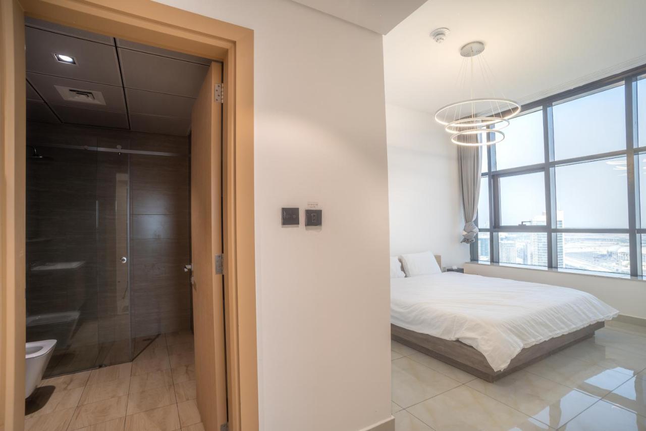 Sky View Tower Apartments Dubai Exterior foto